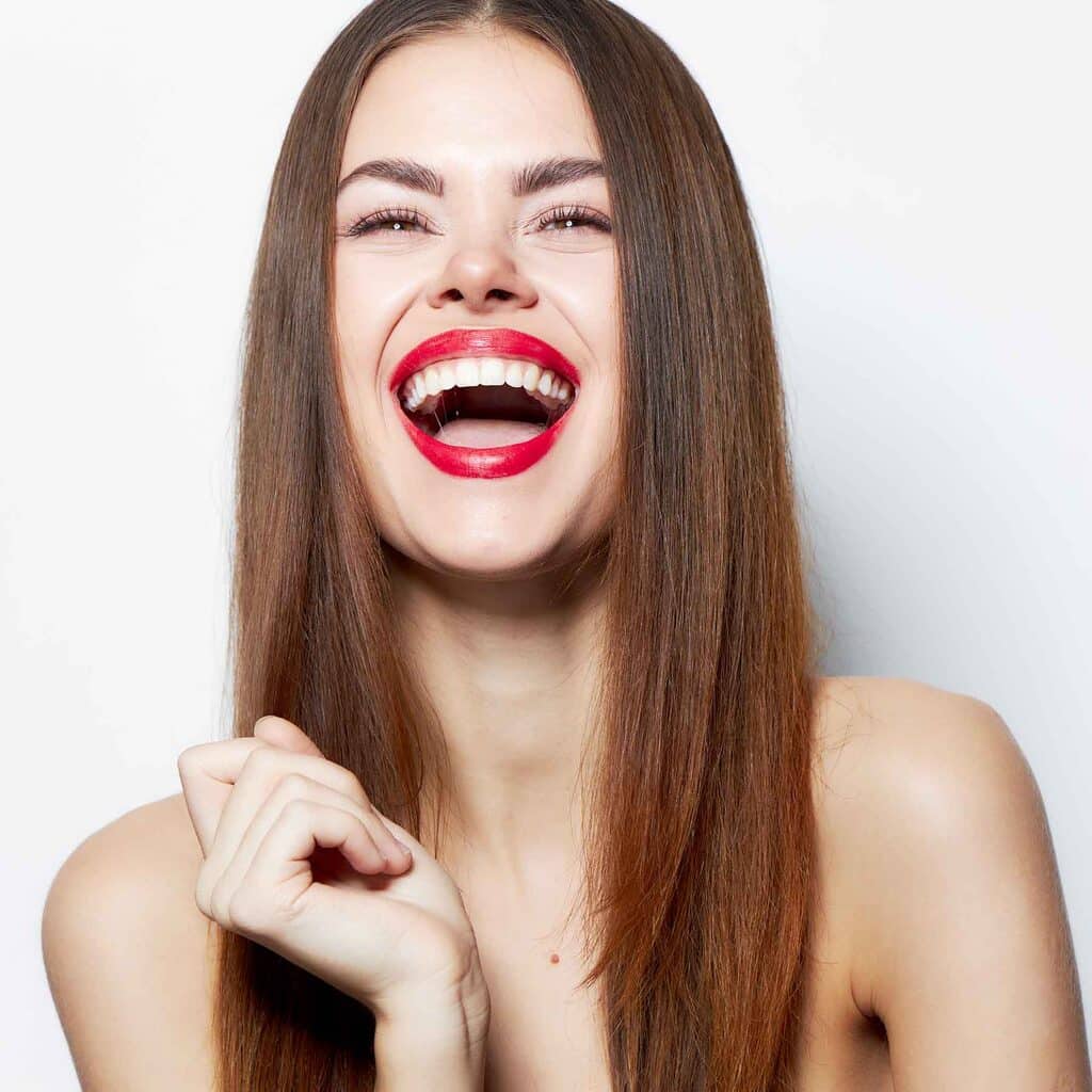 injection-levres-acide-hyaluronique-lille-marcq-en-baroeul-clinique-confidence-medecine-esthetique-botox-14
