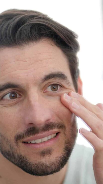 Rajeunir le regard sans chirurgie grâce à la médecine esthétique à Lille